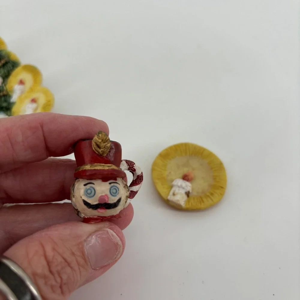 Vintage Popular‎ Imports Christmas Tree Figurine Multicolor Resin 1997 Nostalgic